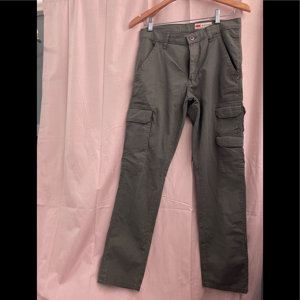 Wrangler green cargo pants